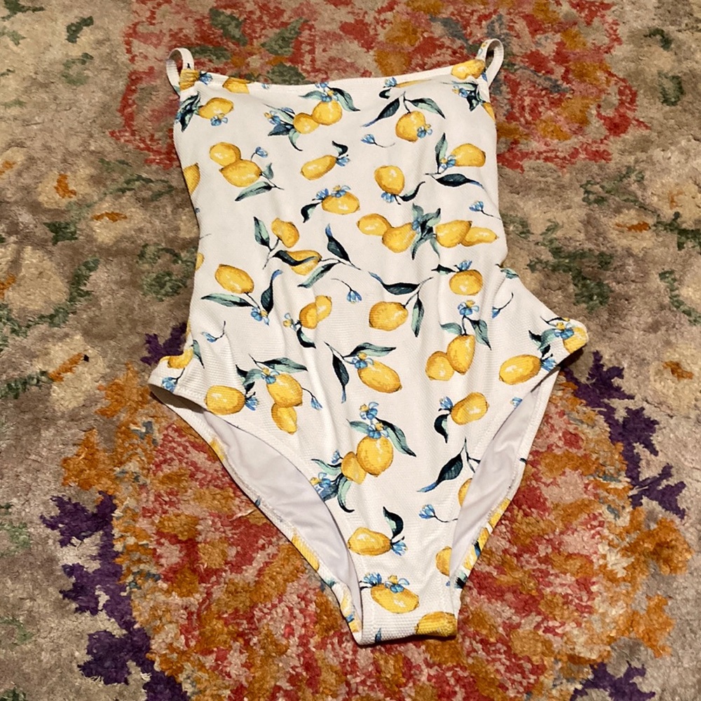 Jessica Simpson lemon pattern tie back one piece swimsuit - size medium